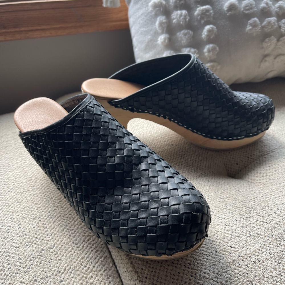 Anthropologie Pilcro clogs